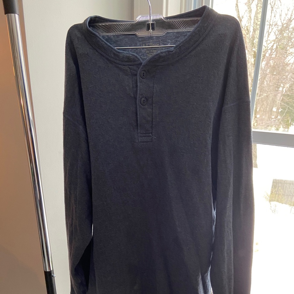 Long sleeve quarter button up long sleeve tee